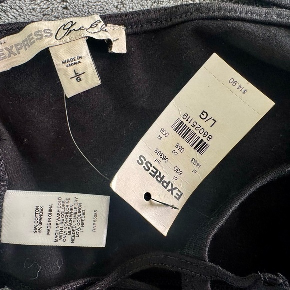 🆕 Express Sleek Black Bralette with Cutout Back Design. Size Large - Picture 5 of 5
